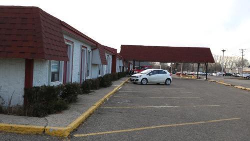 Redwood Motor Inn Brandon Exterior foto